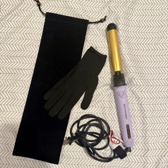 Automatic Rotating Curling Iron - 1 1/4 Inch - Picture 3 of 10